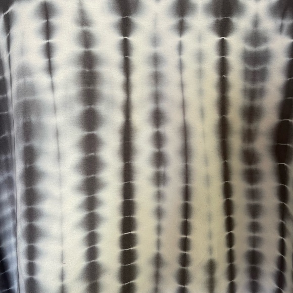 XL Croft & Barrow V Neck sweatshirt - Picture 2 of 5